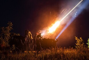 Зеленський: За місяць росія випустила по Україні 2800 дронів, 3000 КАБів і 140 ракет