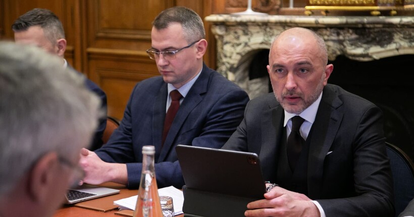 Один із інкасаторів Ощадбанку потрапив до лікарні після затримання та допиту в Угорщині – НБУ