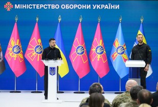 Зеленський очікує змін у мобілізації: головне з заяв президента під час представлення Хмари