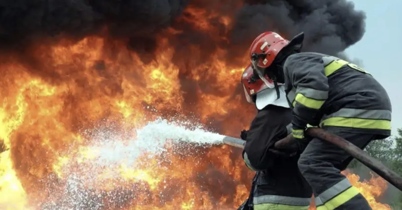 У Херсоні внаслідок ворожих обстрілів спалахнуло чотири пожежі